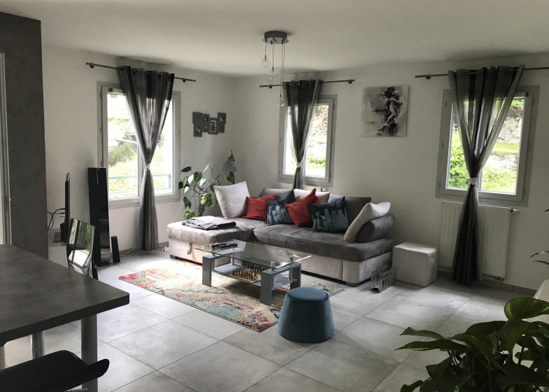 Appartement T3 à louer à La Roche Sur Foron