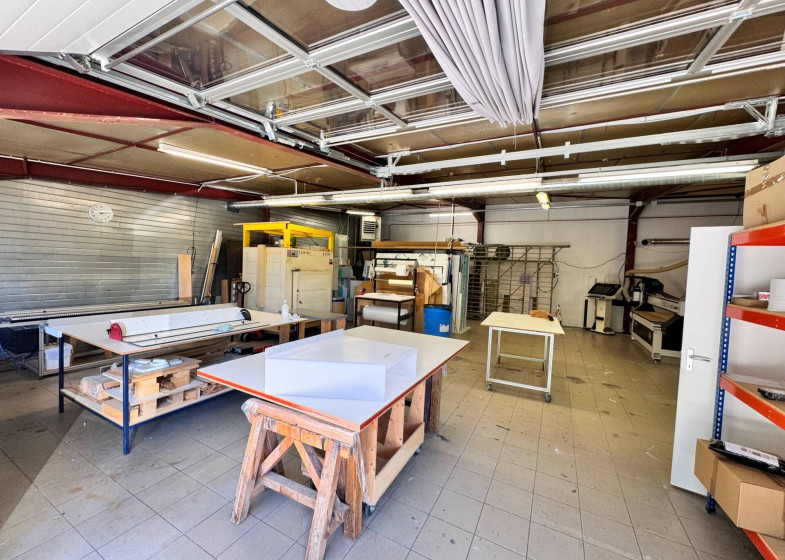 Local à vendre à Saint Martin Bellevue