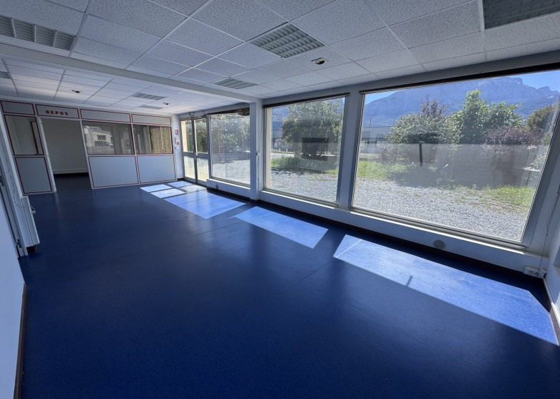 Local à vendre à Cluses