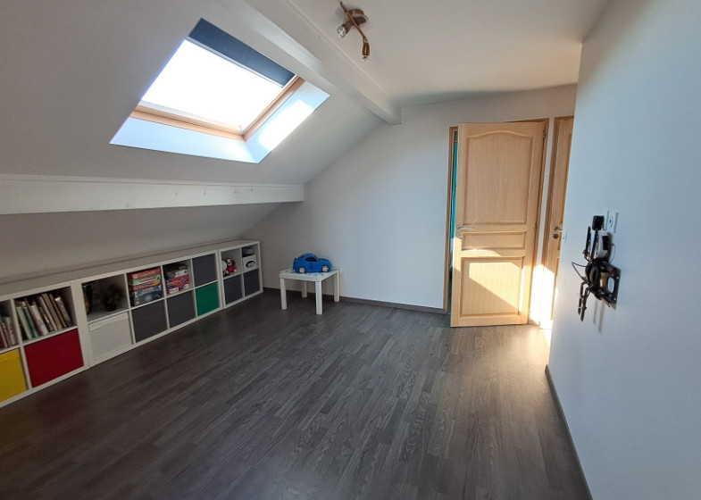 Maison T6 à vendre à Chapeiry