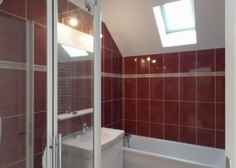 Appartement T3 à louer à Cranves Sales