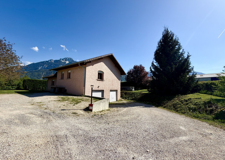 Maison T4 à vendre à Saint Pierre En Faucigny