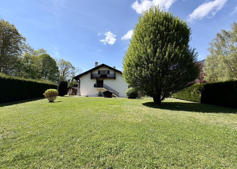 Maison T4 à vendre à Ayse