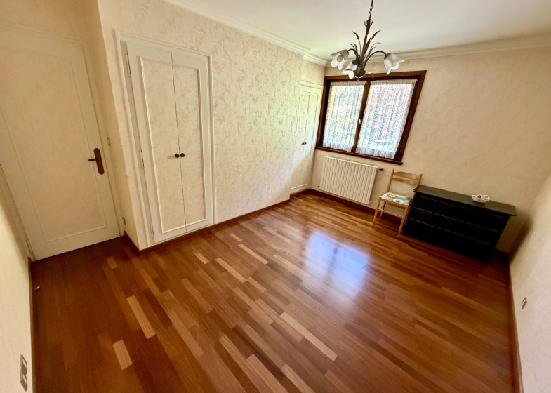 Maison T4 à vendre à Ayse