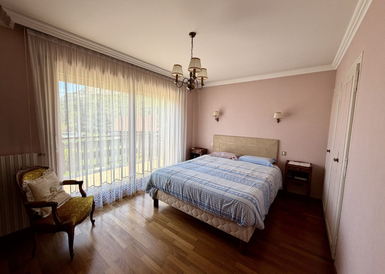 Maison T4 à vendre à Ayse