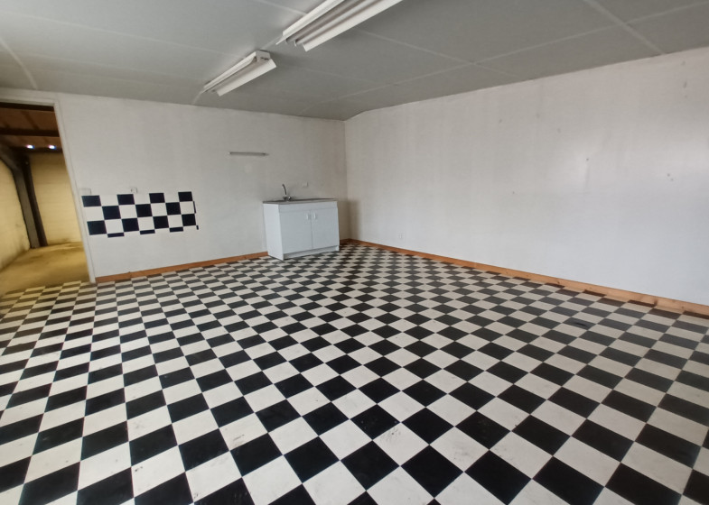 Maison T6 à vendre à Pers Jussy