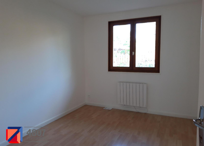 Maison T7 à louer à Viuz En Sallaz