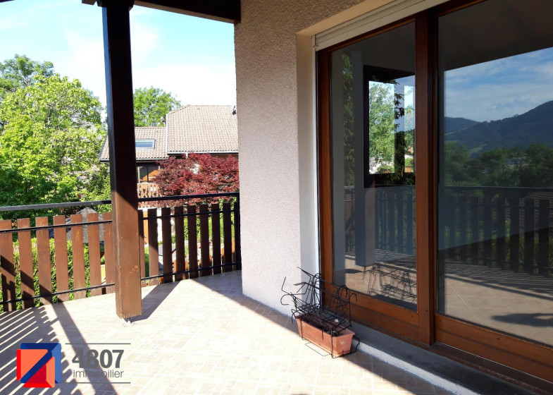 Maison T7 à louer à Viuz En Sallaz