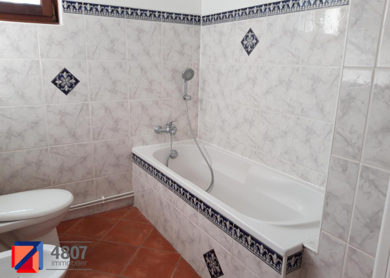 Maison T7 à louer à Viuz En Sallaz