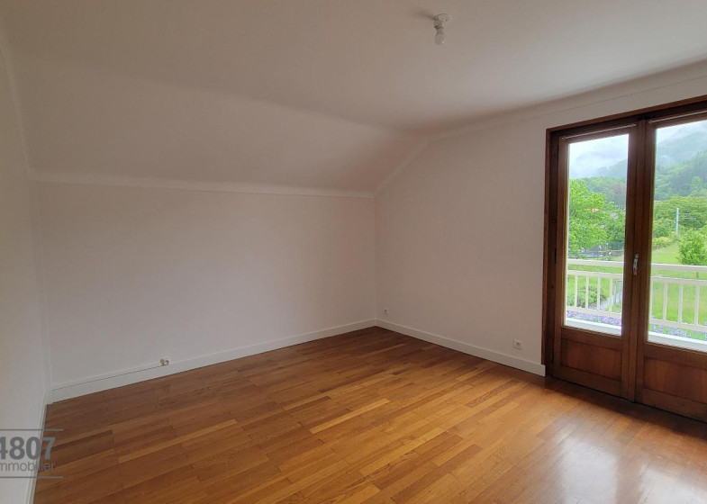 Appartement T0 à louer à Saint Pierre En Faucigny