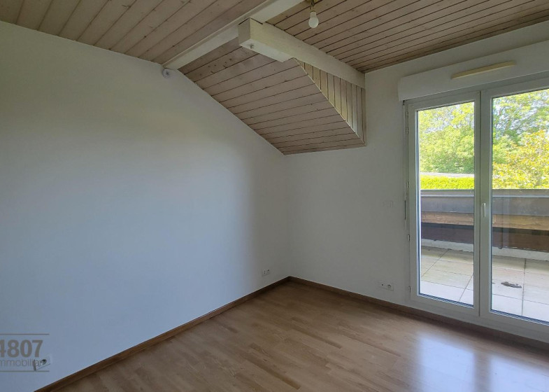 Appartement T6 à louer à Saint Pierre En Faucigny