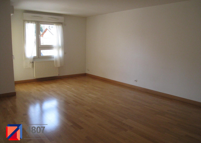 Appartement T4 à louer à La Roche Sur Foron