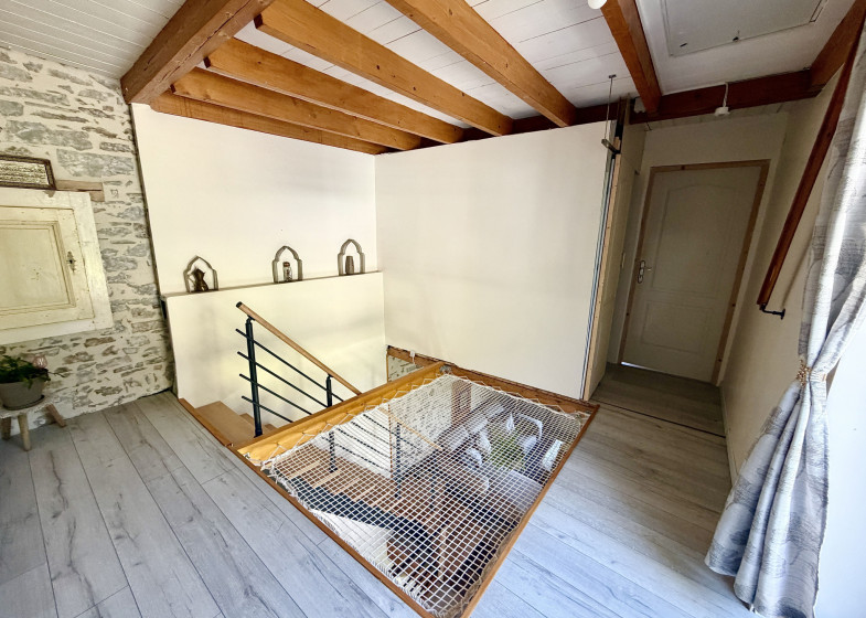 Maison T4 à vendre à Ayse