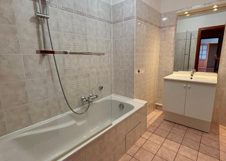 Appartement T3 à louer à Evian Les Bains