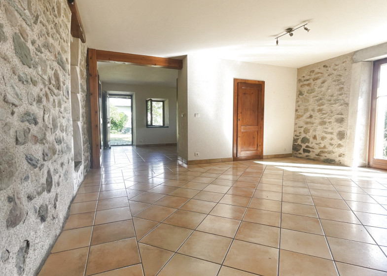 Maison T5 à vendre à Cranves Sales
