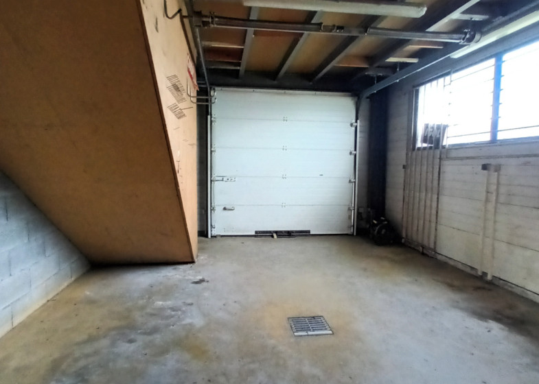 Maison T6 à vendre à Pers Jussy
