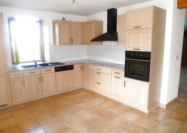 Maison T5 à vendre à Cranves Sales