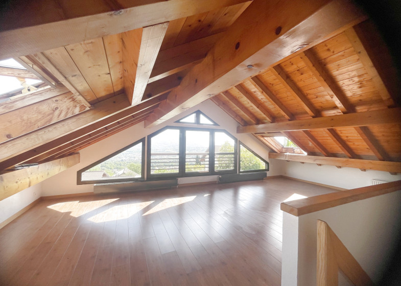 Maison T5 à vendre à Cranves Sales