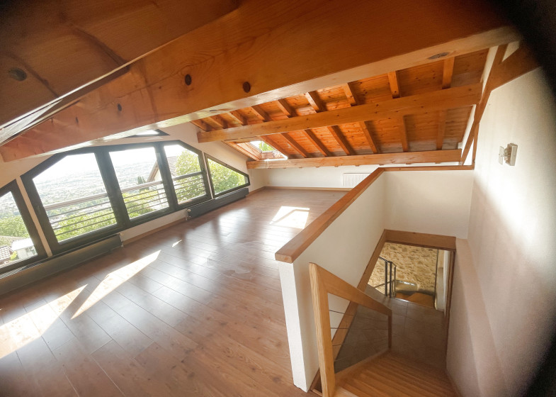 Maison T5 à vendre à Cranves Sales