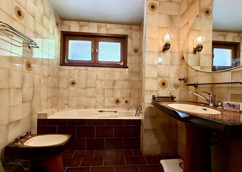 Maison T4 à vendre à Ayse