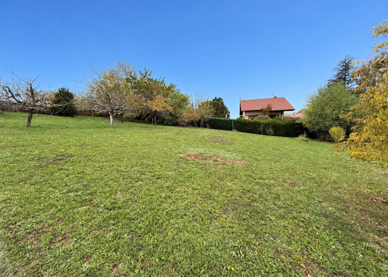 Terrain à vendre à Pers Jussy