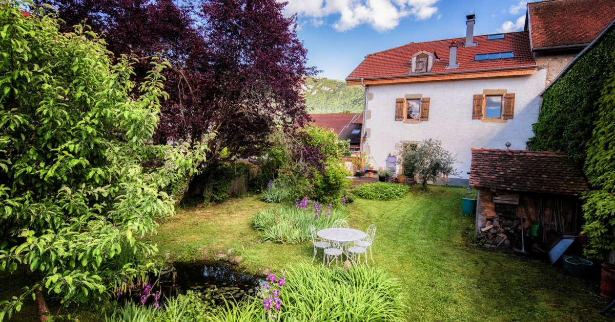 Maison 8 pièces 212 m² · à Archamps · 212 m² · 895 000 €
