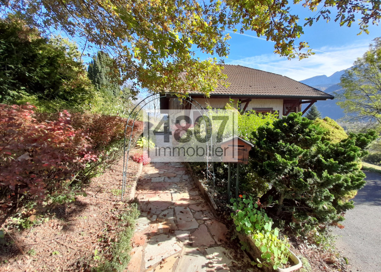 Maison T5 à vendre à Ayse