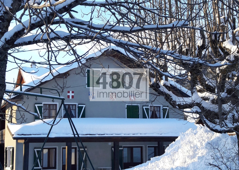 Maison T13 à vendre à Nancy Sur Cluses