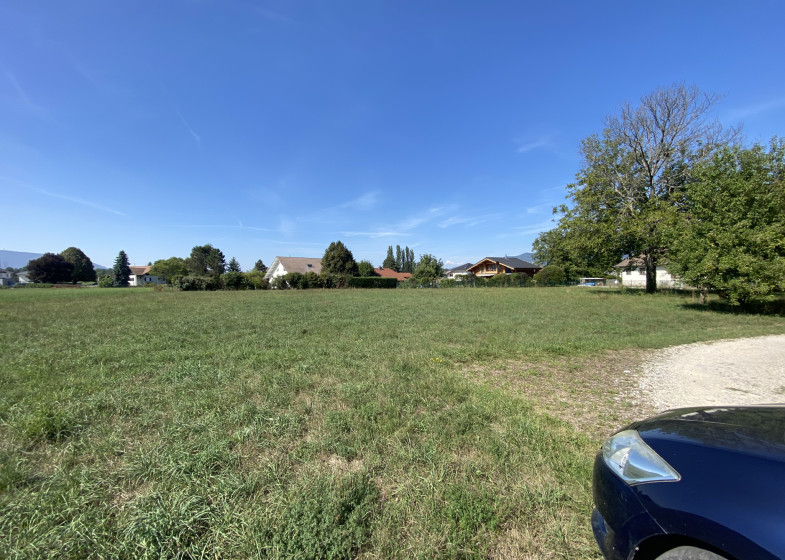 Terrain à vendre à Scientrier