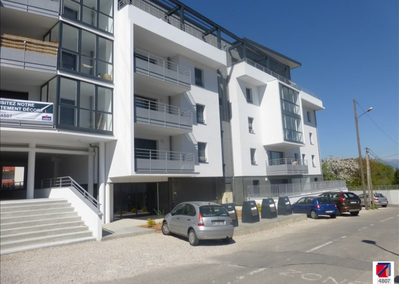 Parking à louer à Saint Julien En Genevois