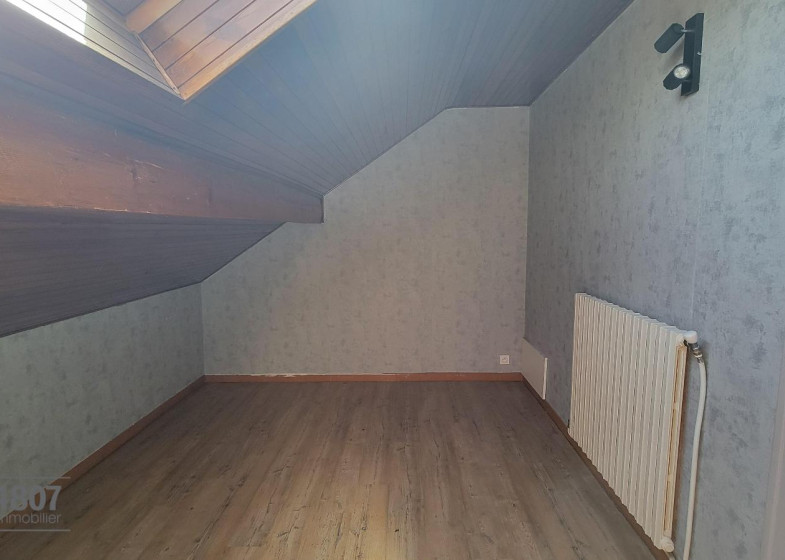 Appartement T3 à louer à Saint Pierre En Faucigny