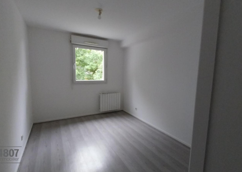 Appartement T3 à louer à Bonne