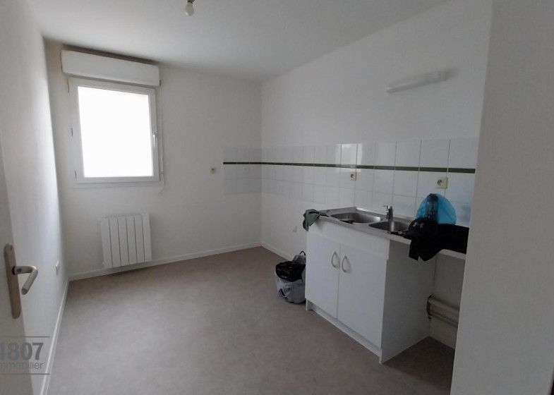 Appartement T3 à louer à Bonne