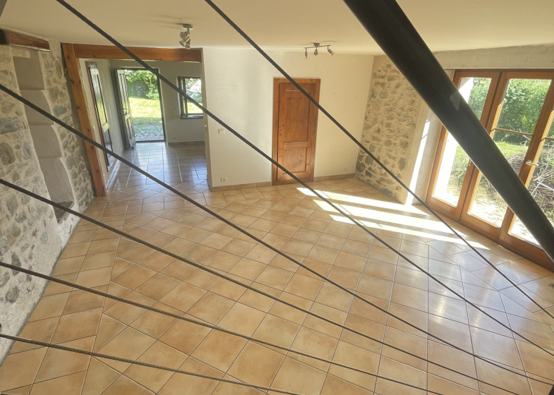 Maison T5 à vendre à Cranves Sales