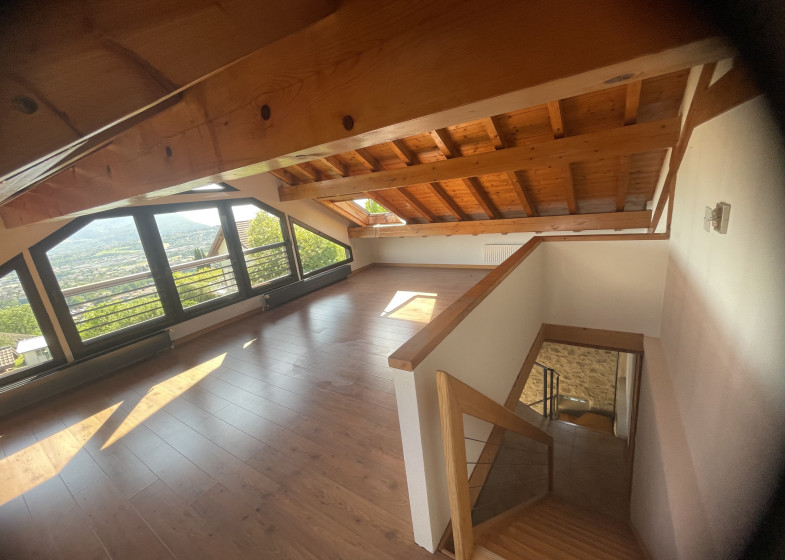 Maison T5 à vendre à Cranves Sales