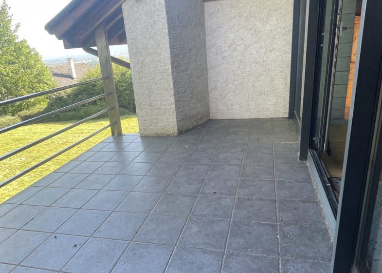 Maison T5 à vendre à Cranves Sales