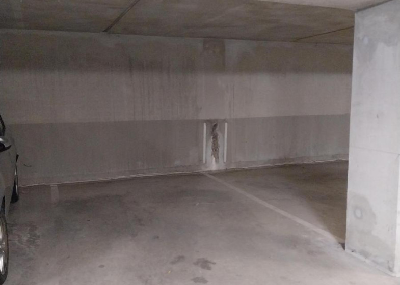 Parking à louer à Ville La Grand