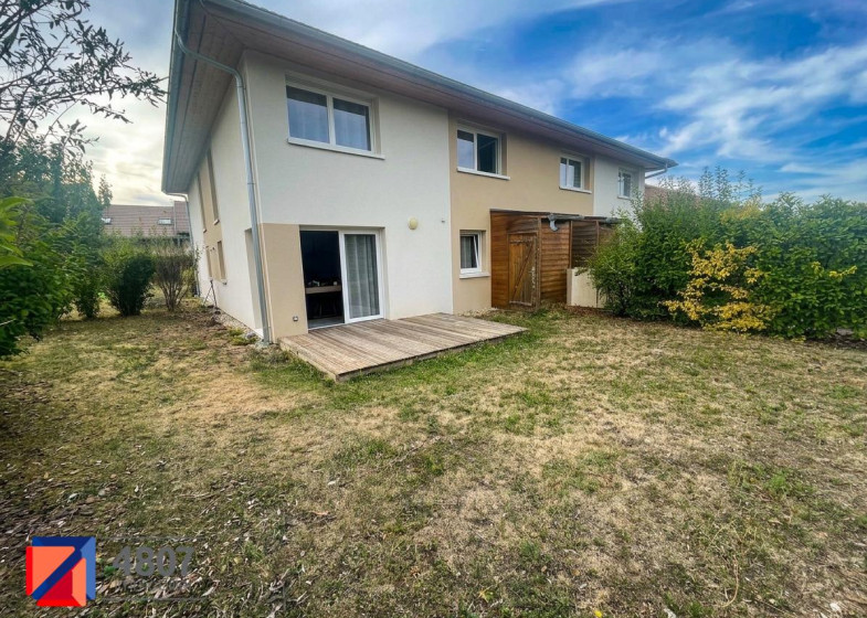 Appartement T4 à louer à Viry