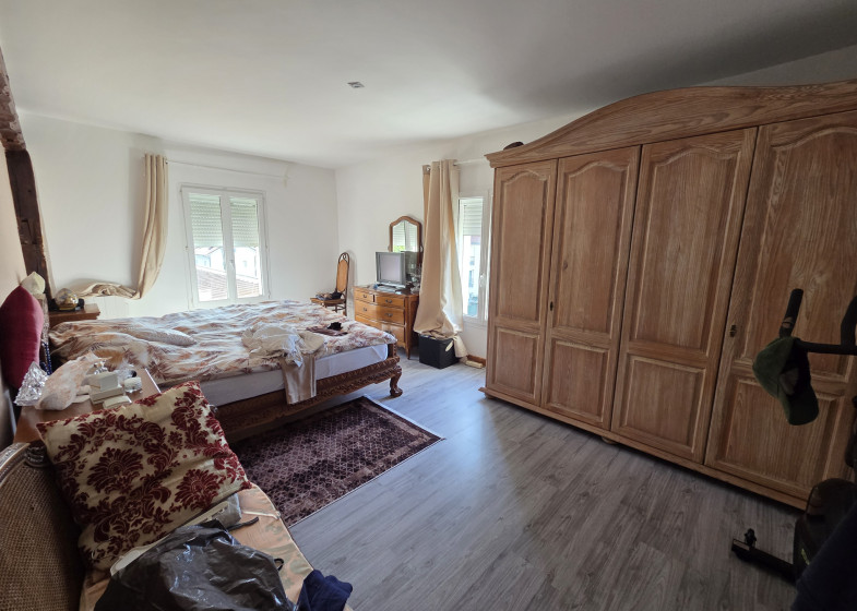 Maison T10 à vendre à Saint Cergues