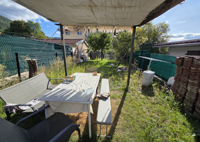Maison T10 à vendre à Saint Cergues